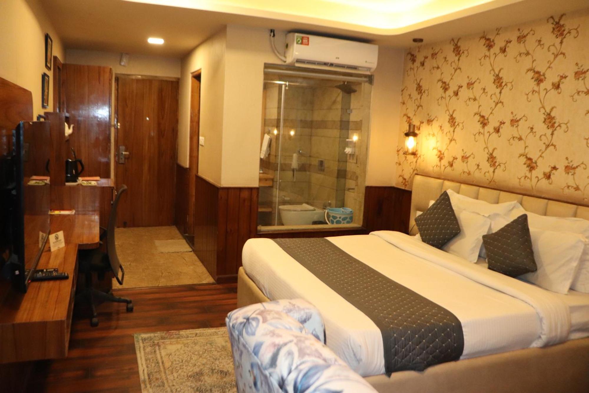 Royal Castle Hotel กาซอล ภายนอก รูปภาพ